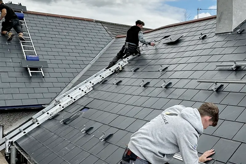 Solcelle + batteriinstallation til beboelse